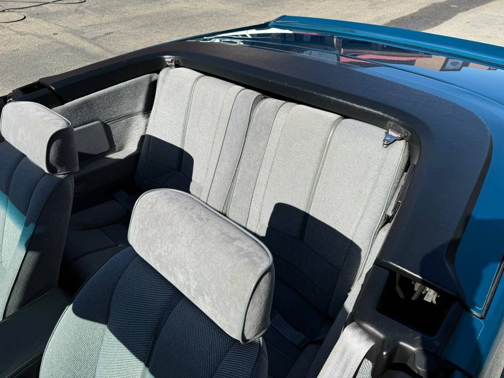 Chevrolet-Camaro-1991-blue-14