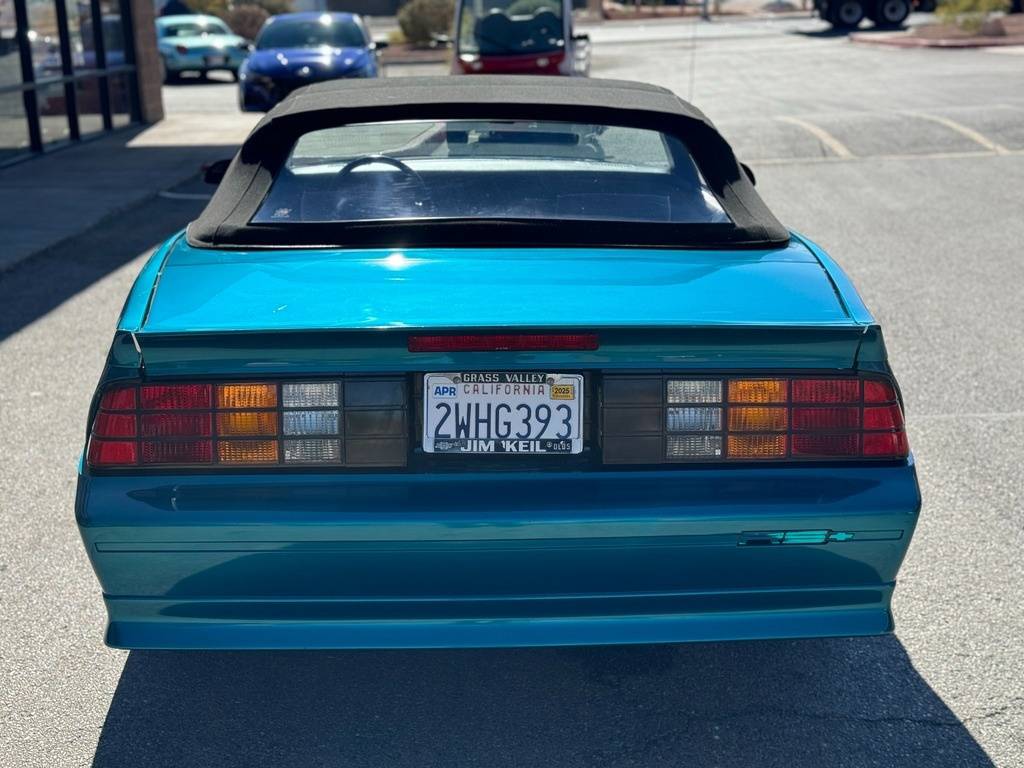 Chevrolet-Camaro-1991-blue-17