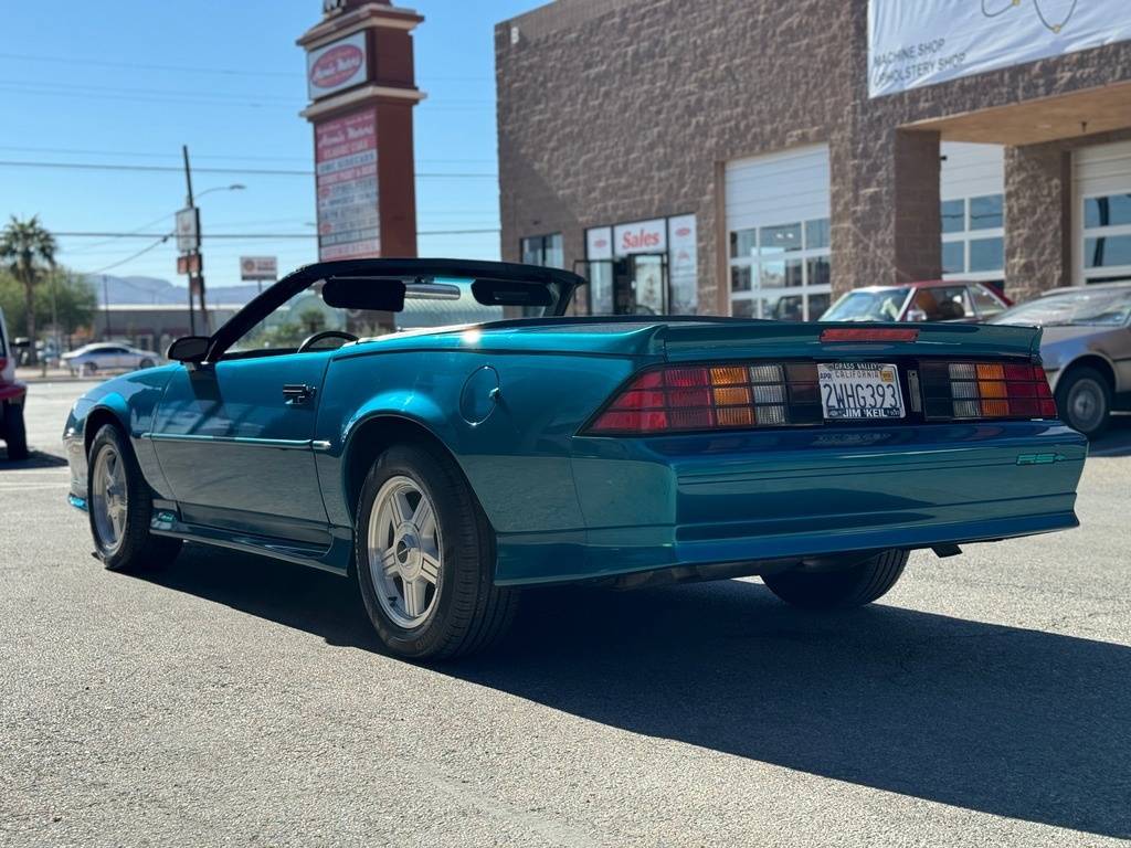 Chevrolet-Camaro-1991-blue-23