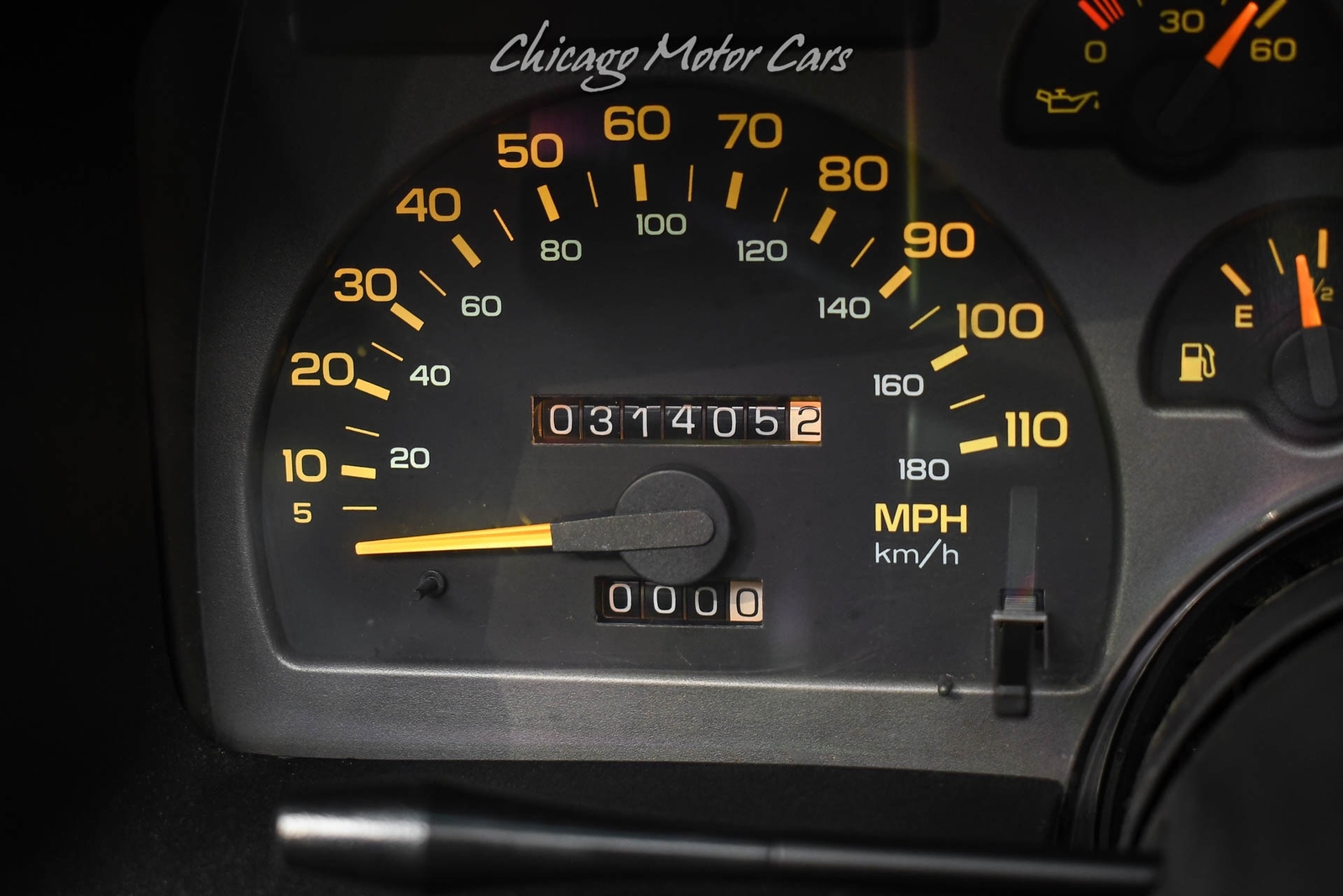 Chevrolet-Camaro-1992-Hatchback-10