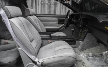 Chevrolet-Camaro-1992-Hatchback-18