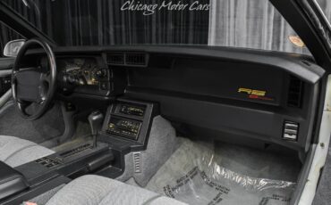 Chevrolet-Camaro-1992-Hatchback-19