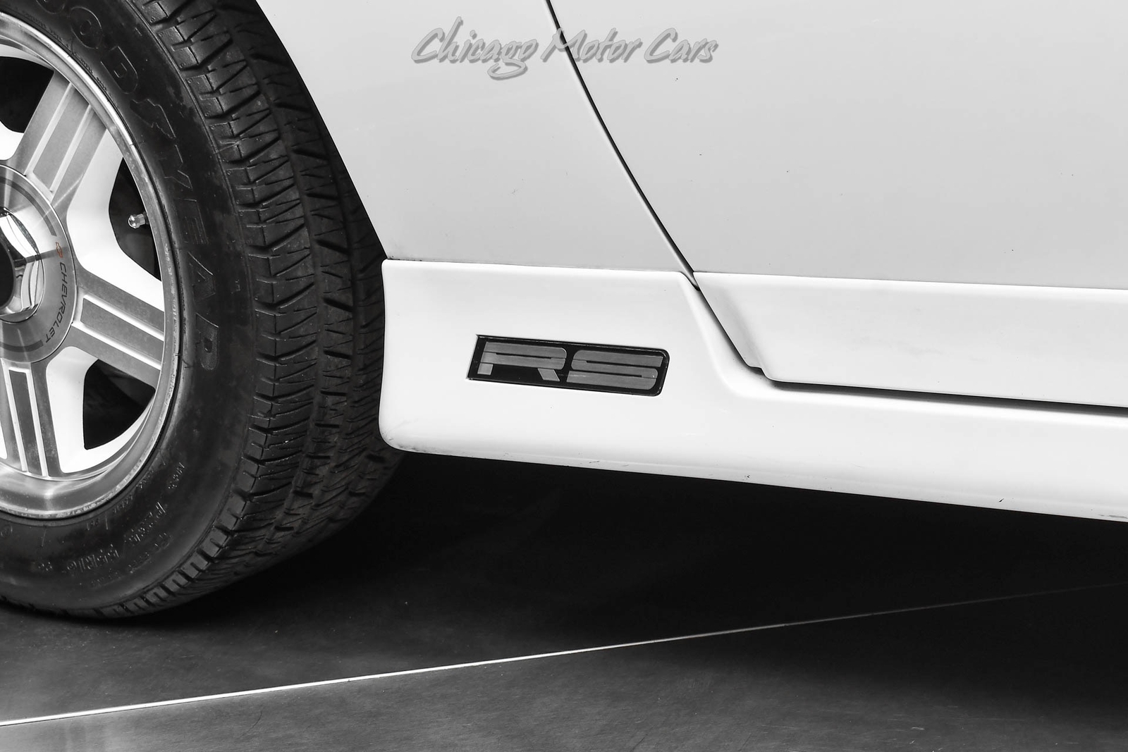 Chevrolet-Camaro-1992-Hatchback-27