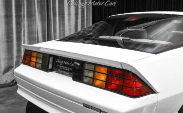 Chevrolet-Camaro-1992-Hatchback-34