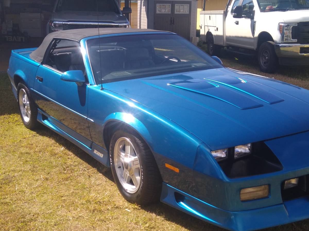 Chevrolet Camaro  1992 blue