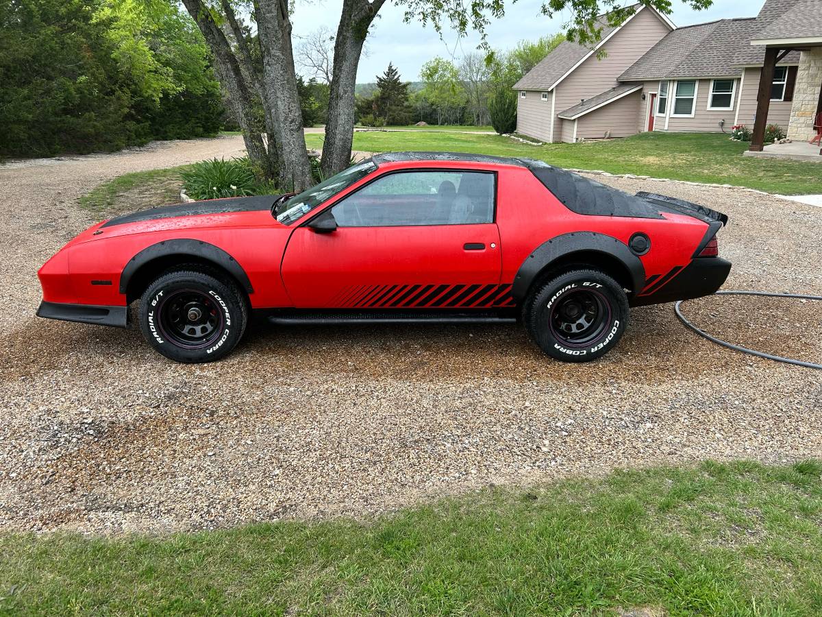 Chevrolet Camaro  1992 red
