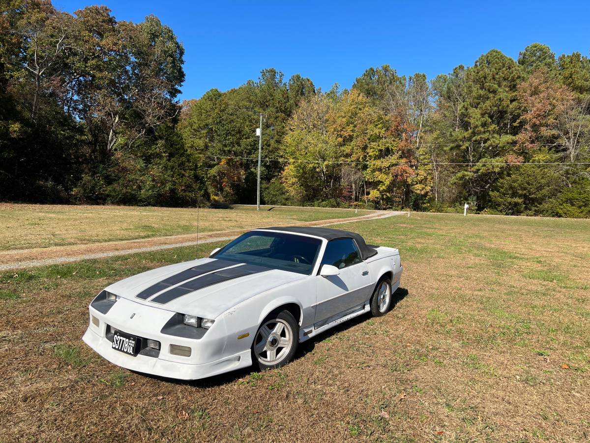 Chevrolet-Camaro-1992-white-3