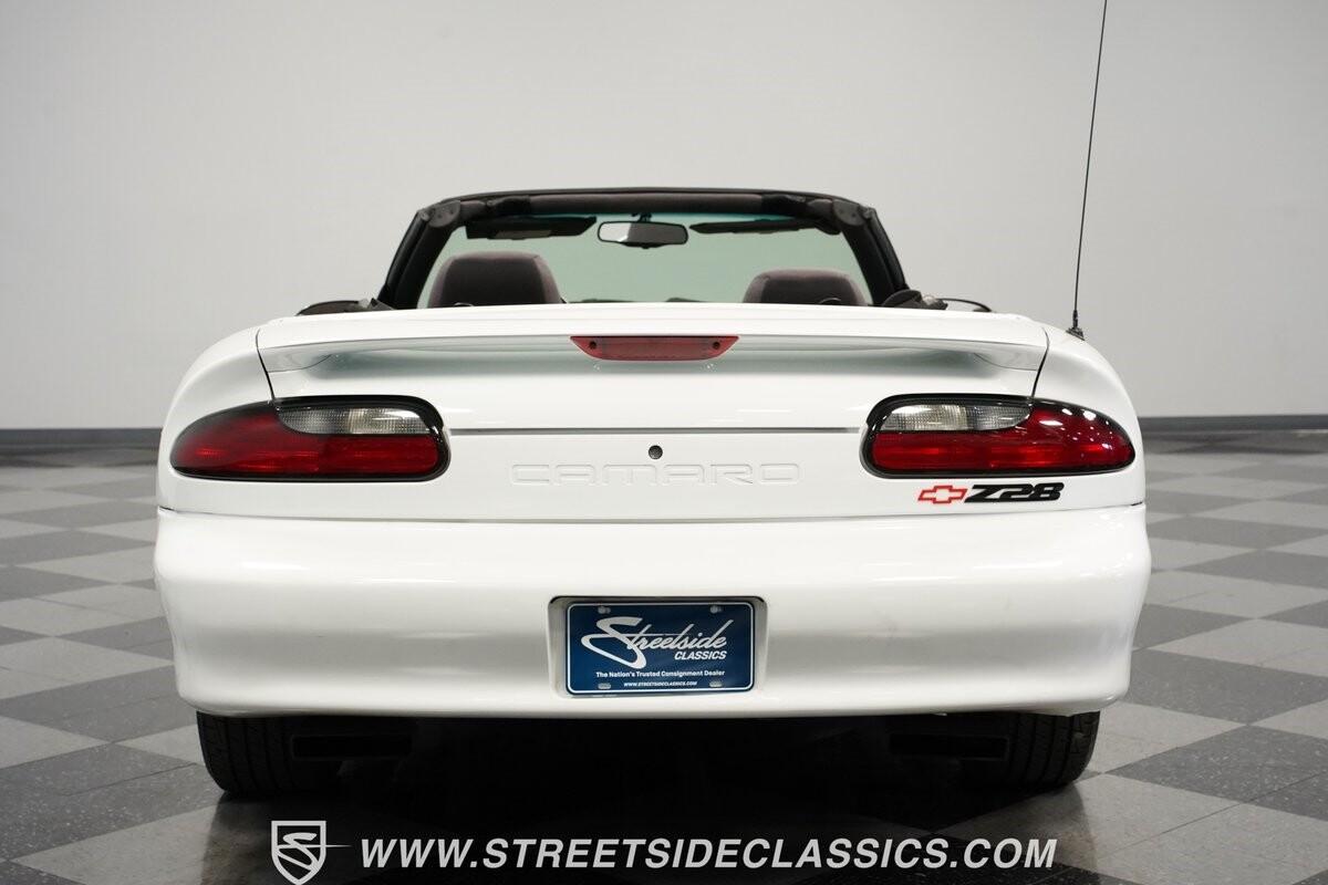 Chevrolet-Camaro-1994-Convertible-11
