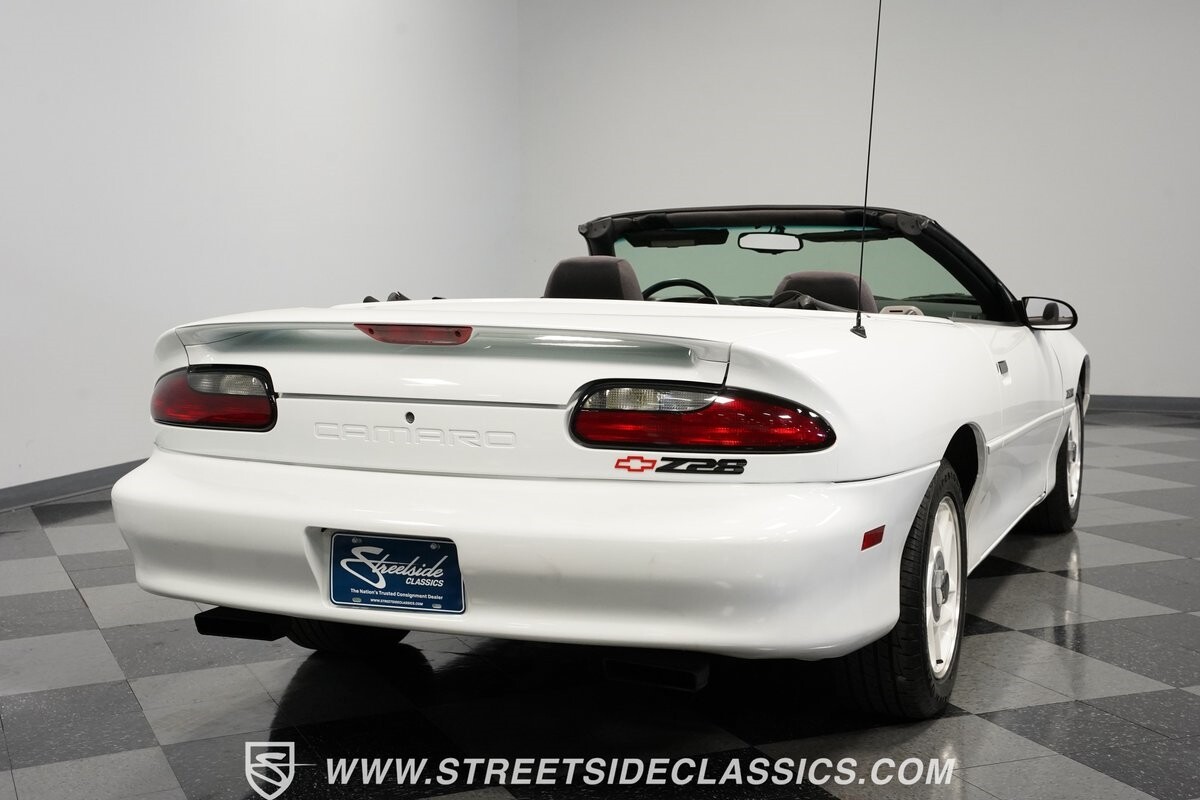 Chevrolet-Camaro-1994-Convertible-12
