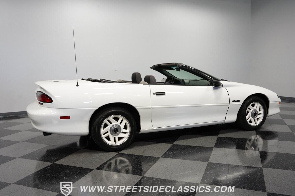 Chevrolet-Camaro-1994-Convertible-14