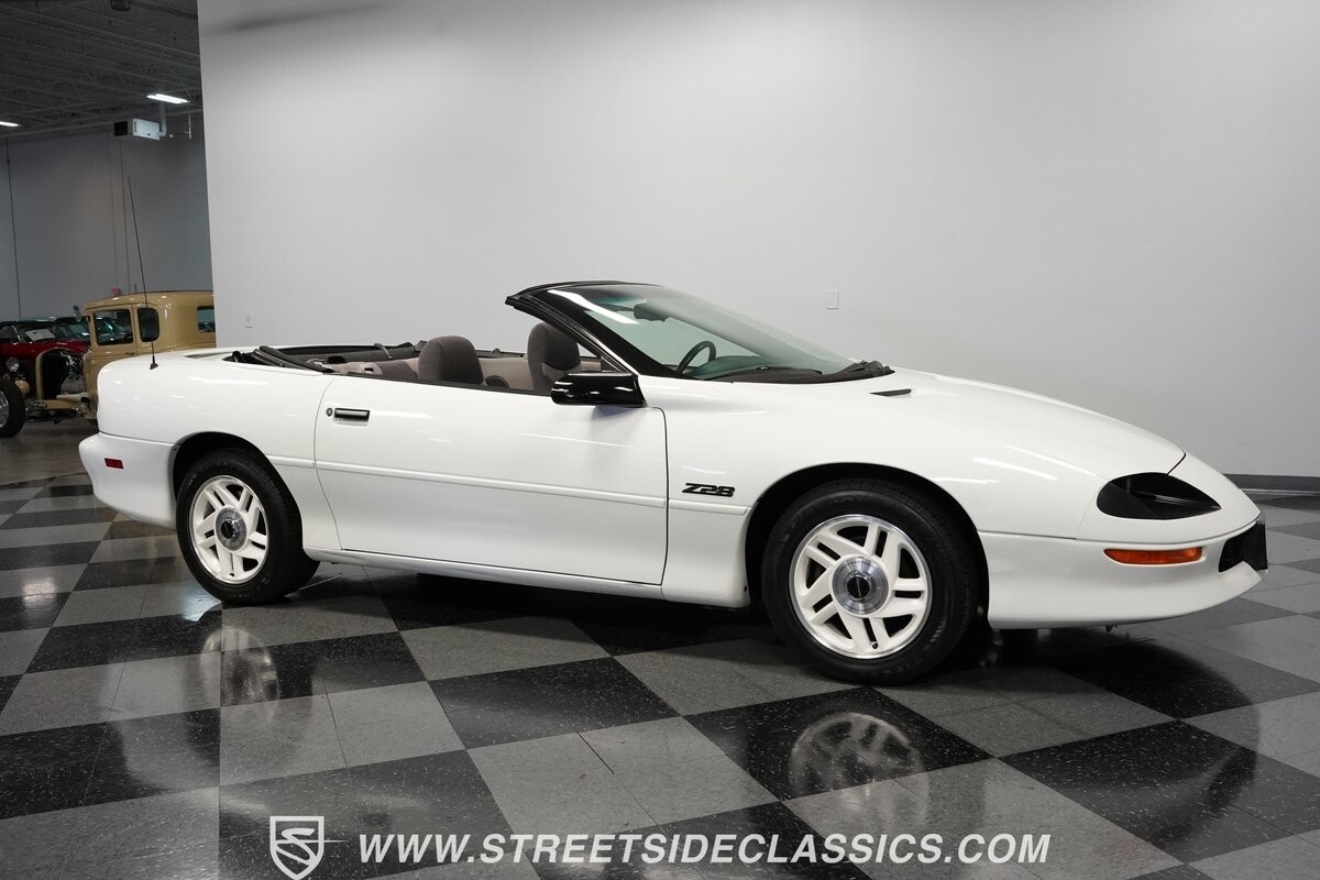 Chevrolet-Camaro-1994-Convertible-16