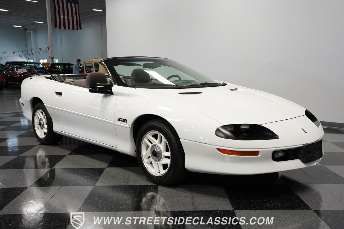 Chevrolet-Camaro-1994-Convertible-17