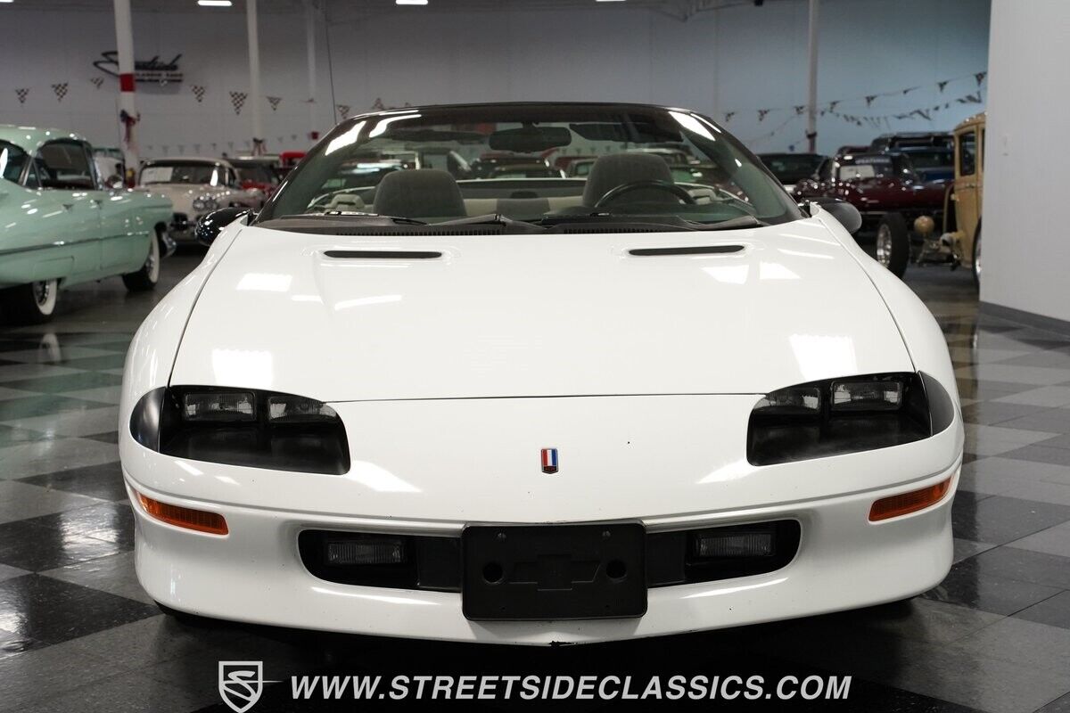 Chevrolet-Camaro-1994-Convertible-18