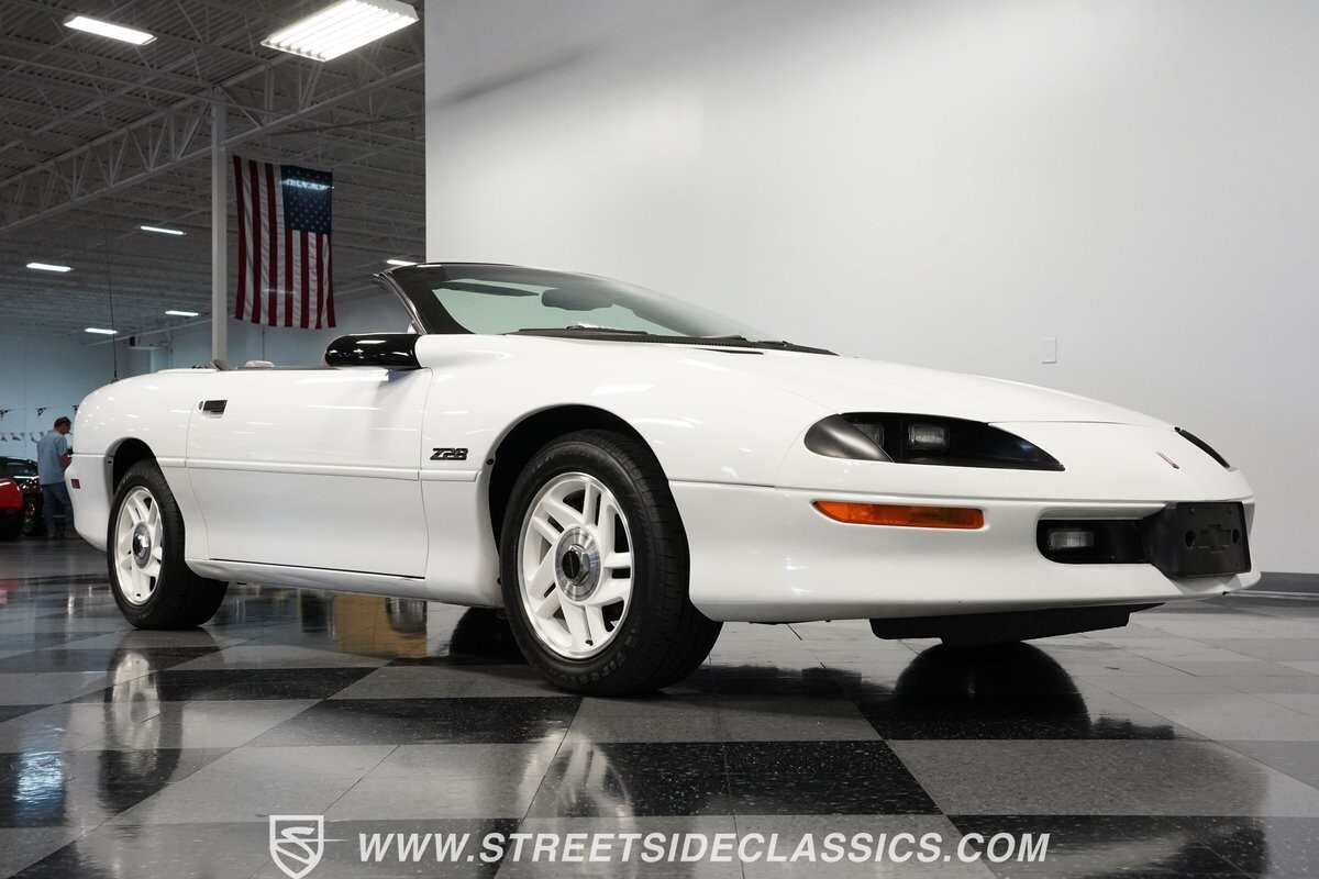 Chevrolet-Camaro-1994-Convertible-34