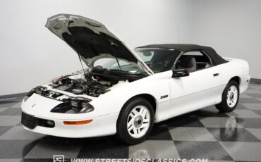 Chevrolet-Camaro-1994-Convertible-35