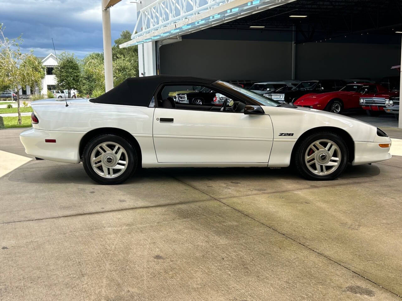 Chevrolet-Camaro-1994-Convertible-9