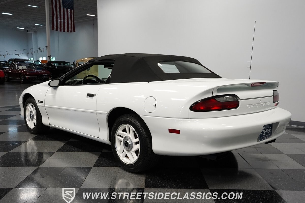 Chevrolet-Camaro-1994-Convertible-9