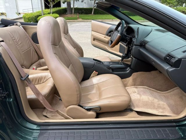 Chevrolet-Camaro-1995-Convertible-9