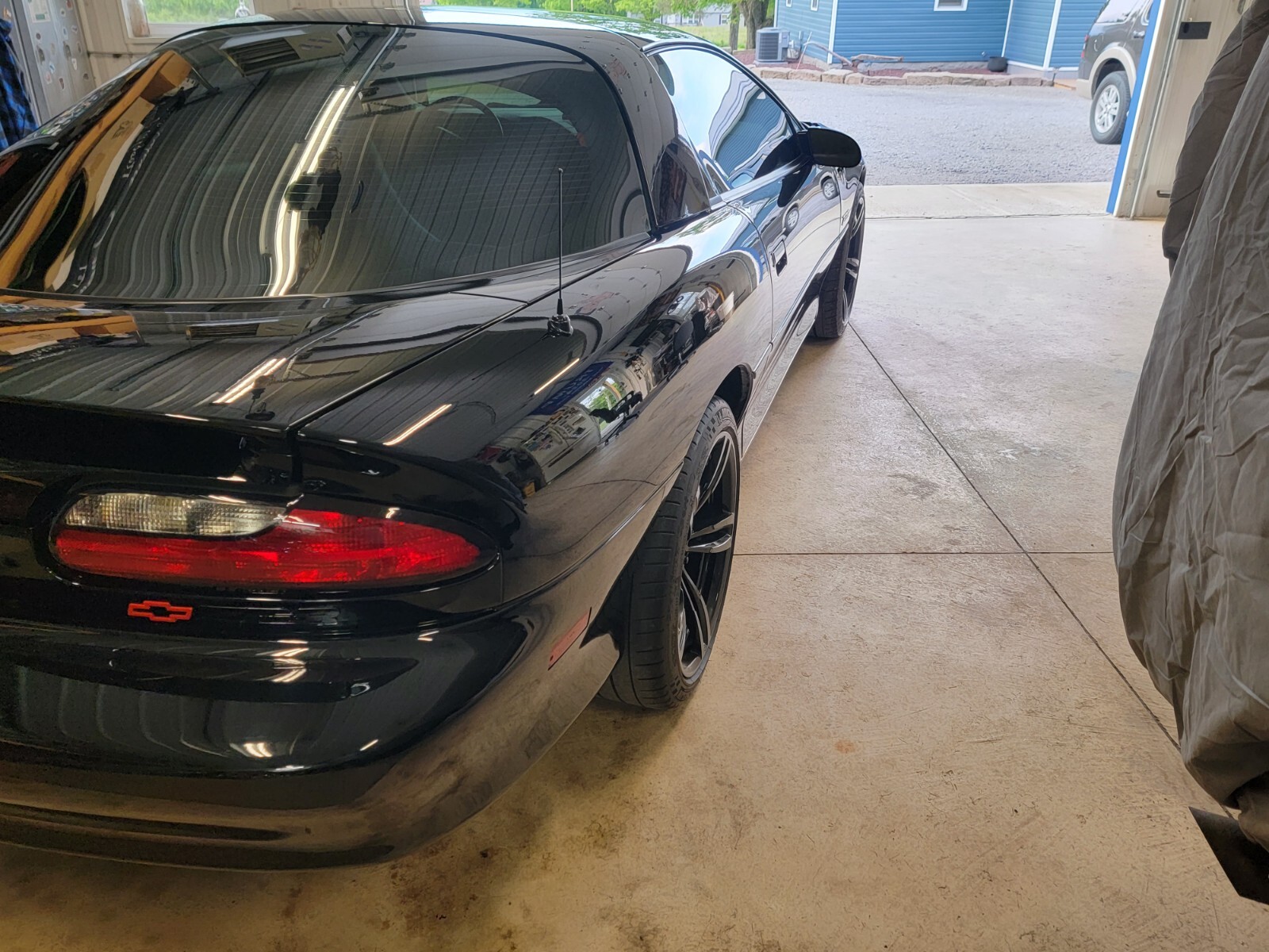 Chevrolet-Camaro-1995-Coupe-11