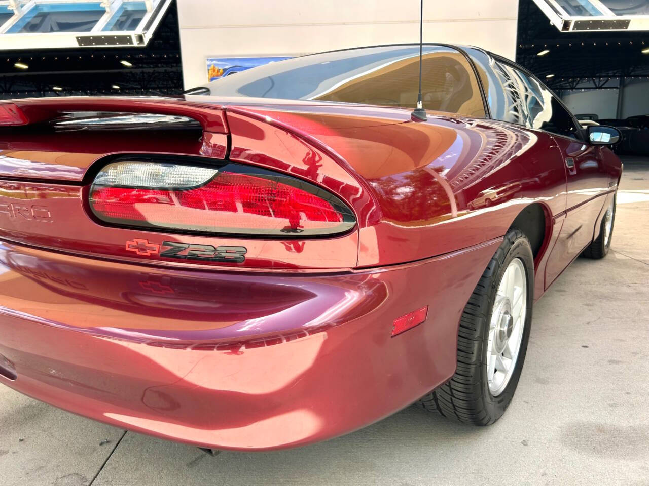 Chevrolet-Camaro-1995-Hatchback-16