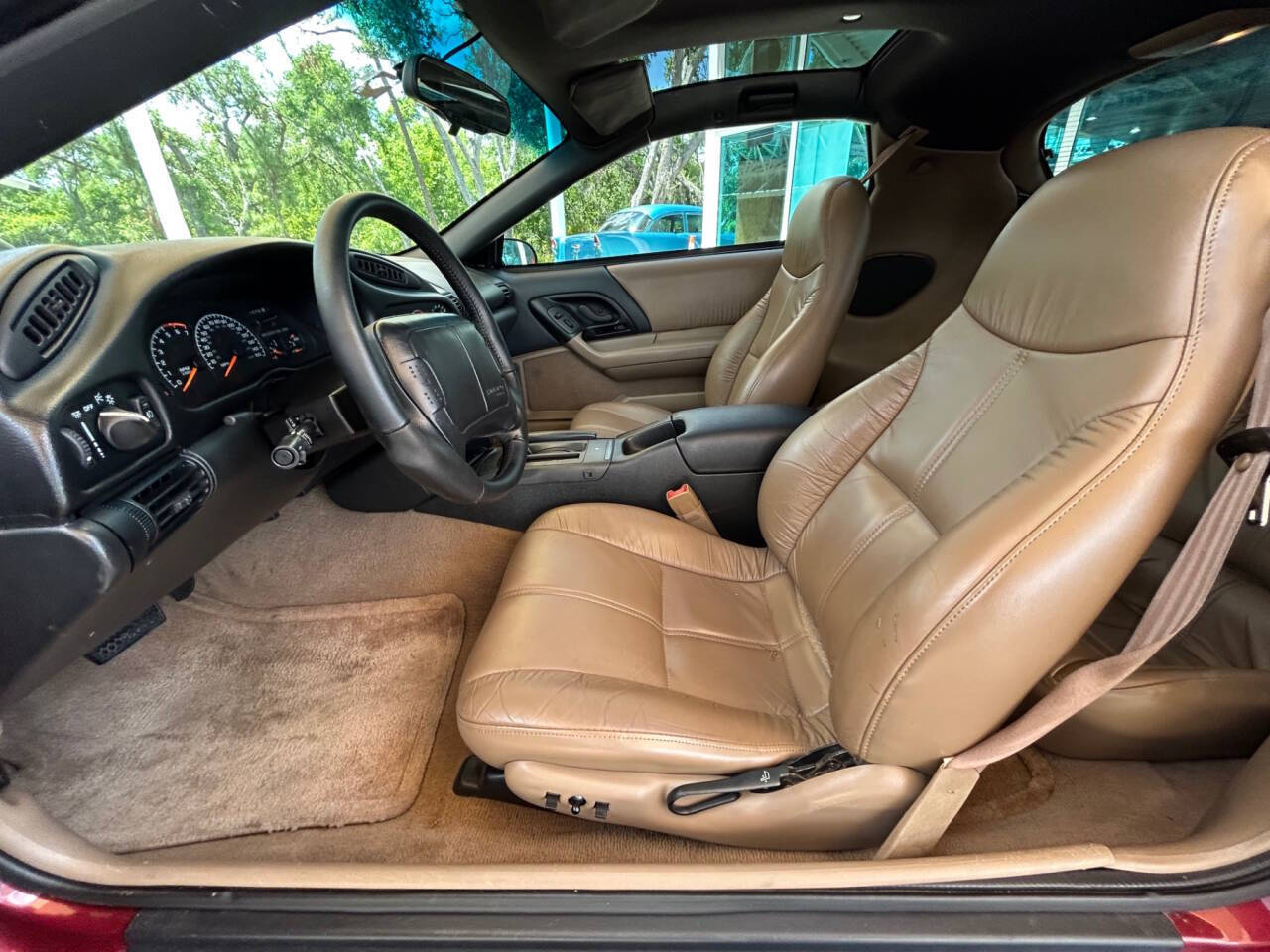 Chevrolet-Camaro-1995-Hatchback-24