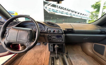 Chevrolet-Camaro-1995-Hatchback-27