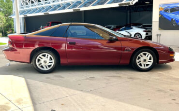 Chevrolet-Camaro-1995-Hatchback-3