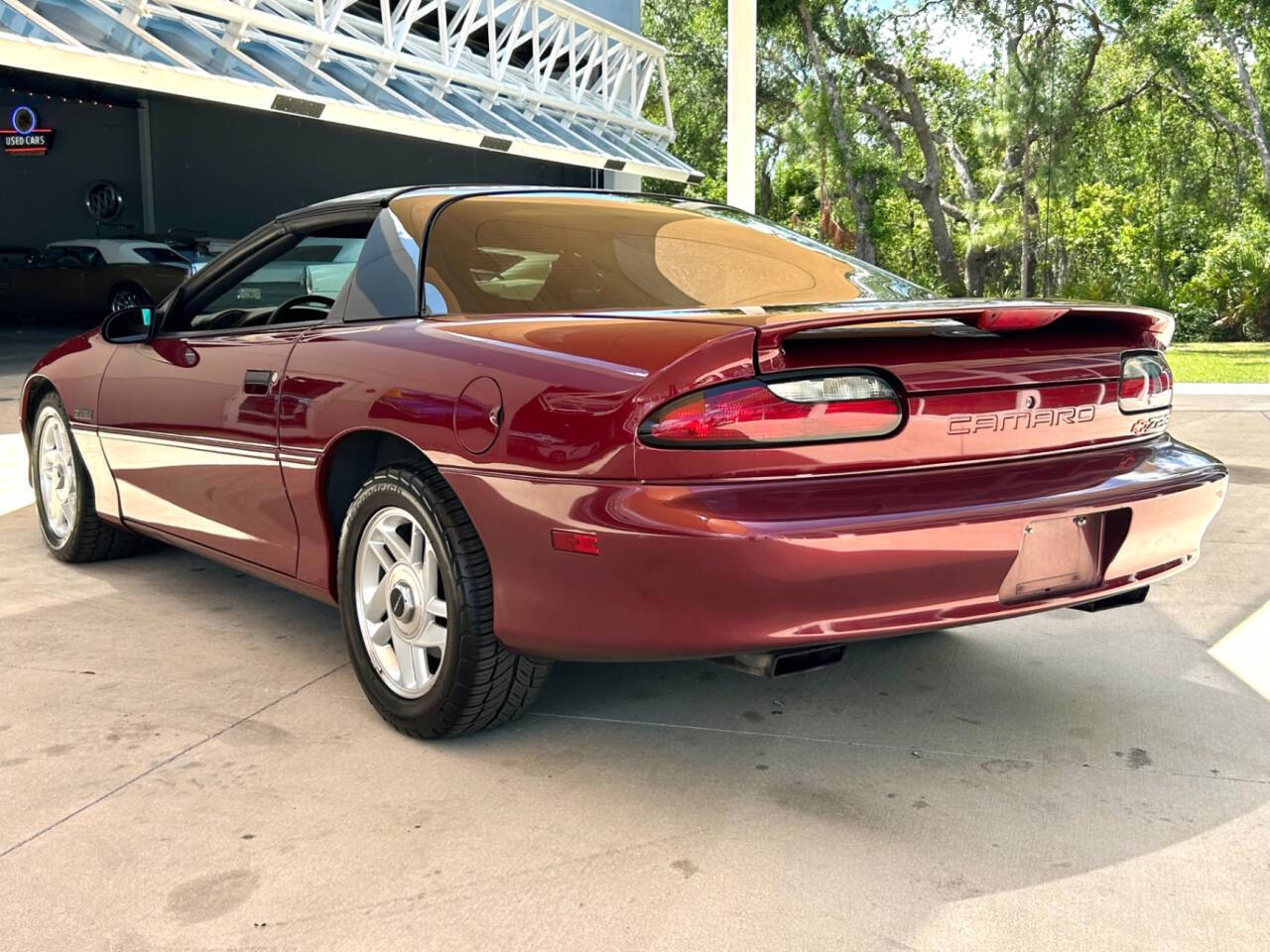 Chevrolet-Camaro-1995-Hatchback-9