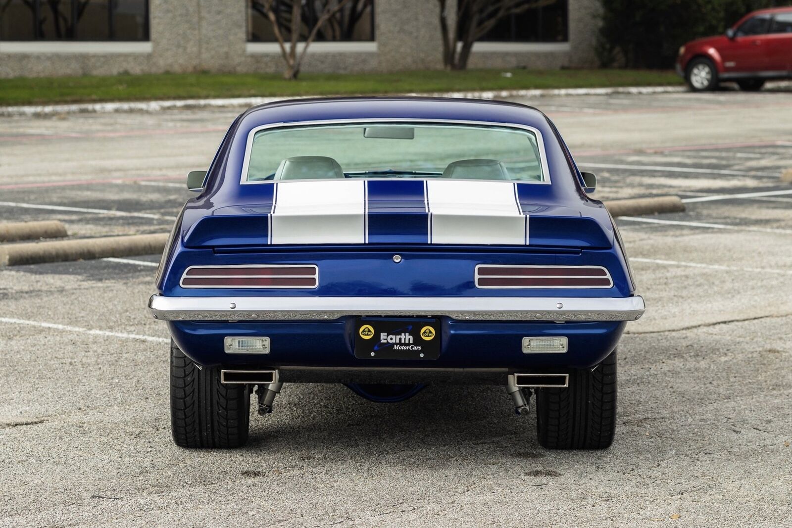 Chevrolet-Camaro-LS9-Restomod-1969-2D-Coupe-12
