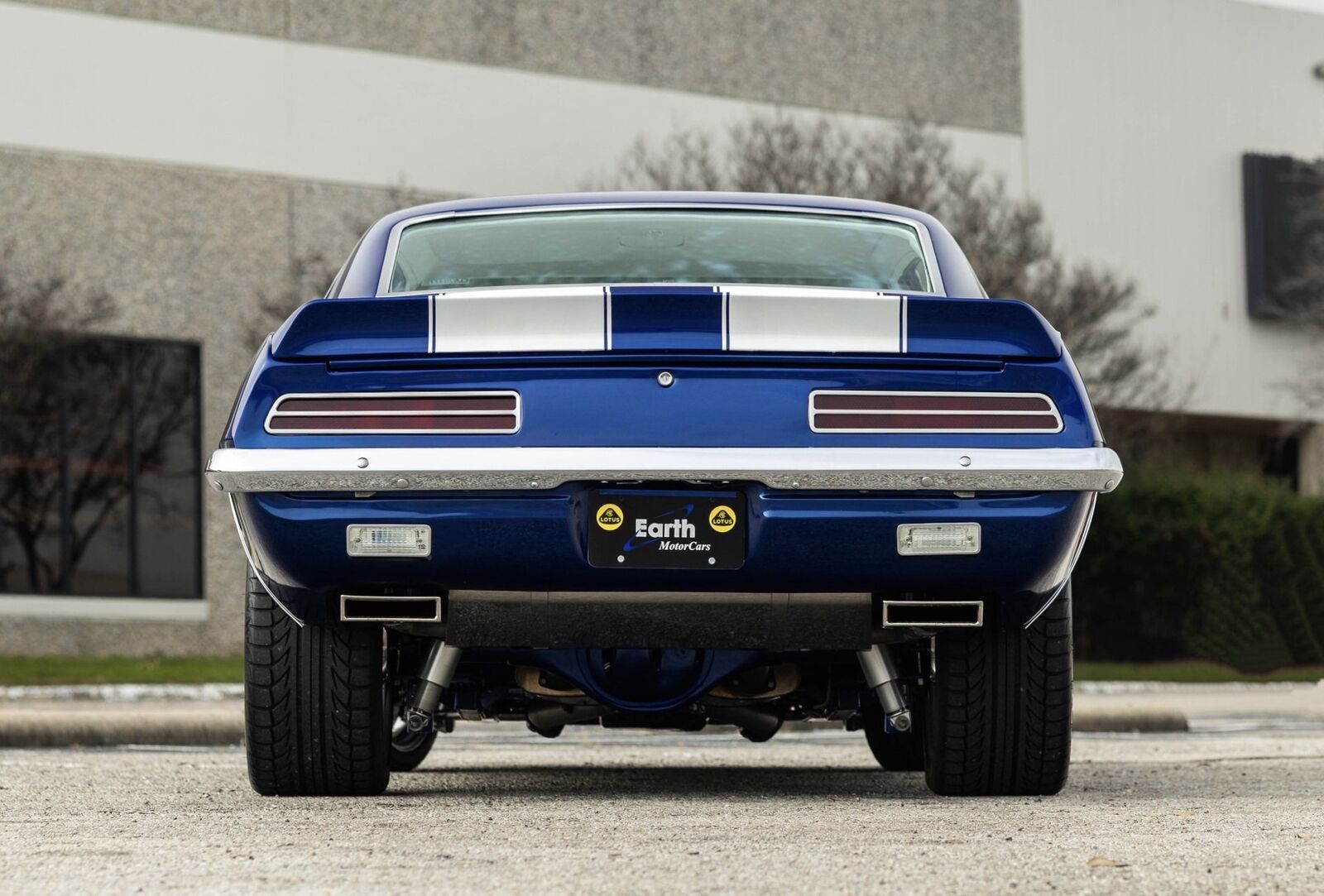 Chevrolet-Camaro-LS9-Restomod-1969-2D-Coupe-15