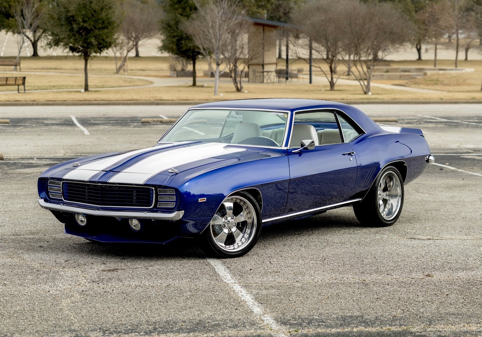 Chevrolet-Camaro-LS9-Restomod-1969-2D-Coupe-2