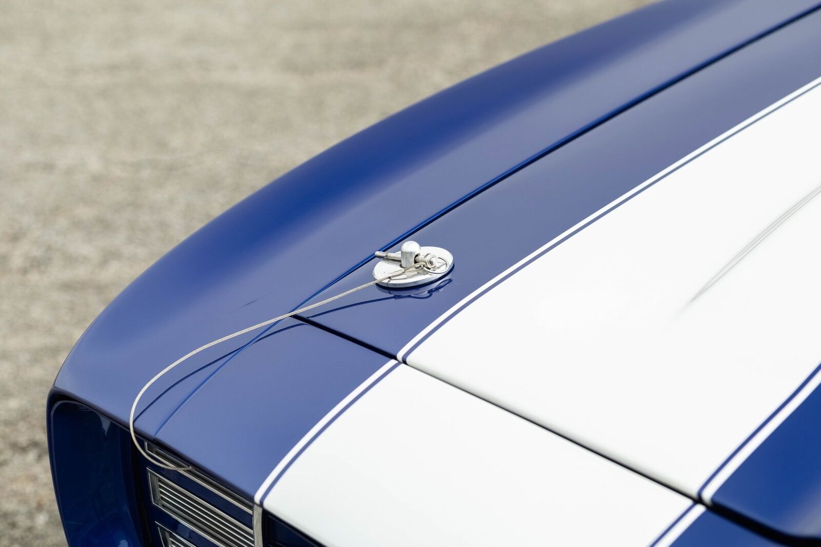 Chevrolet-Camaro-LS9-Restomod-1969-2D-Coupe-21