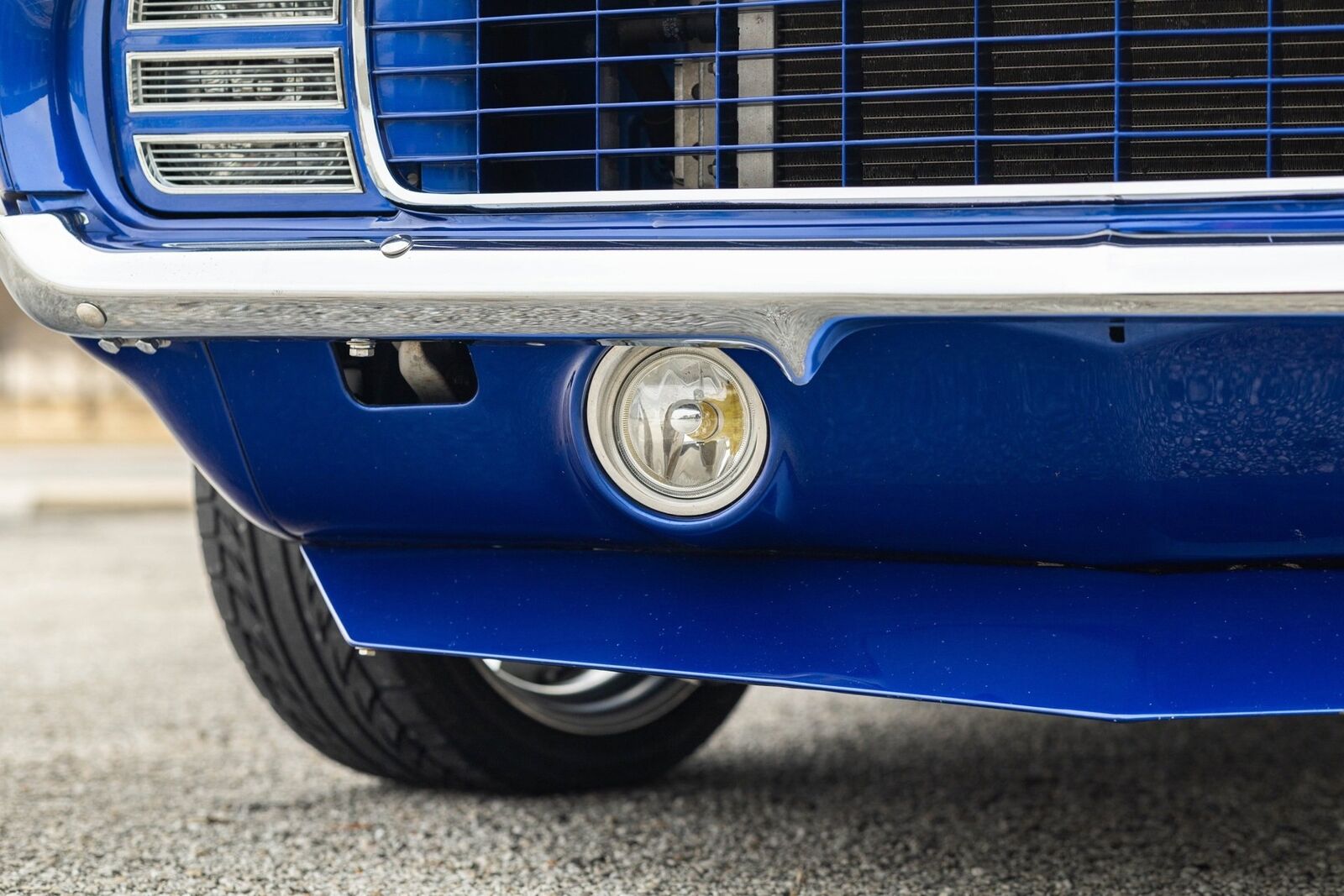 Chevrolet-Camaro-LS9-Restomod-1969-2D-Coupe-25