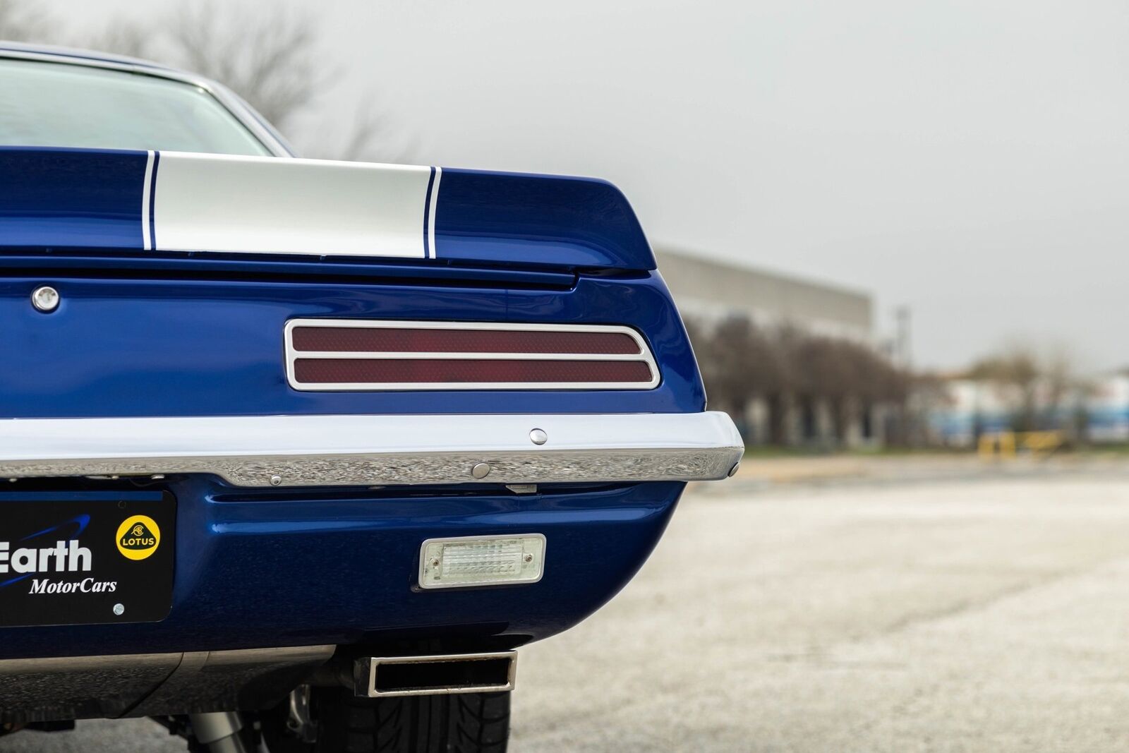 Chevrolet-Camaro-LS9-Restomod-1969-2D-Coupe-28