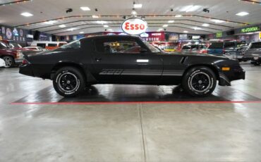 Chevrolet-Camaro-Z28-Style-1980-Coupe-23