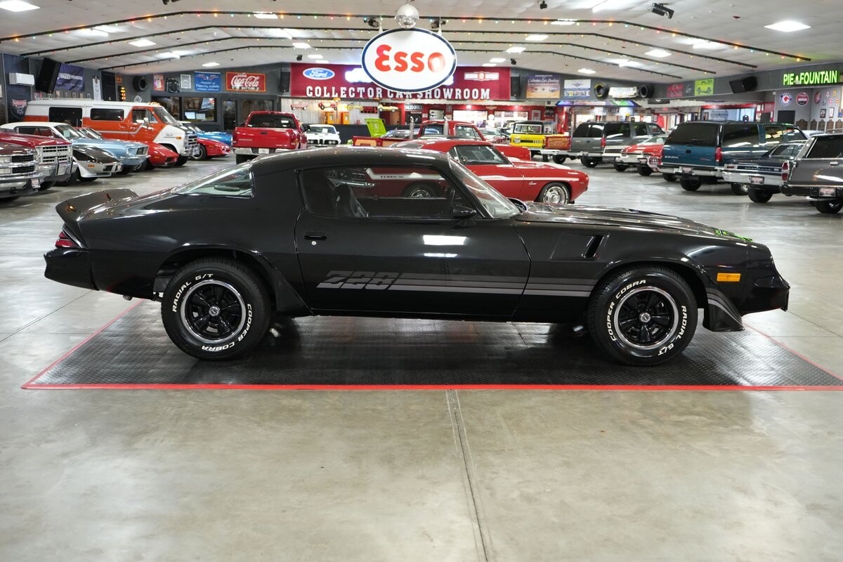 Chevrolet-Camaro-Z28-Style-1980-Coupe-6