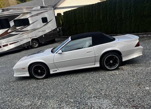Chevrolet Camaro convertible  1991 white