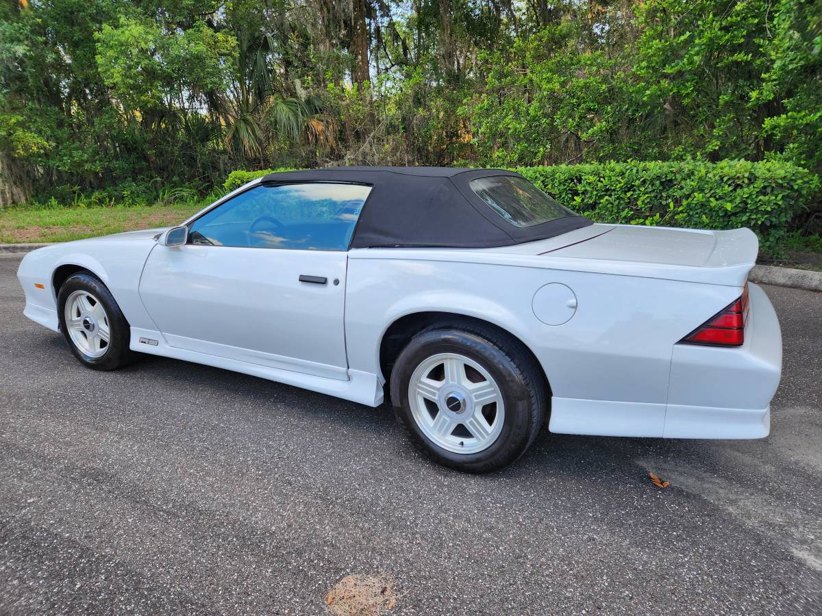 Chevrolet-Camaro-rs-1991-white-14