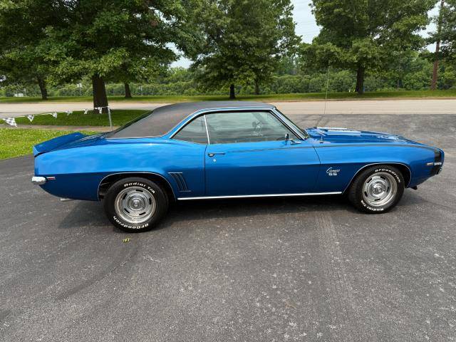 Chevrolet-Camaro-rs-ss-1969-blue-9