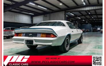 Chevrolet-Camaro-z28-1978-white-1