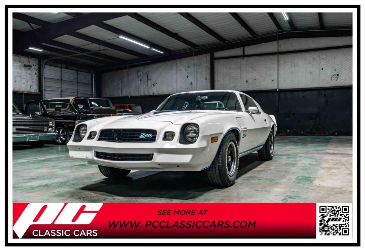 Chevrolet Camaro z28  1978 white