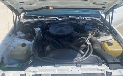 Chevrolet Camaro z28  1985 white