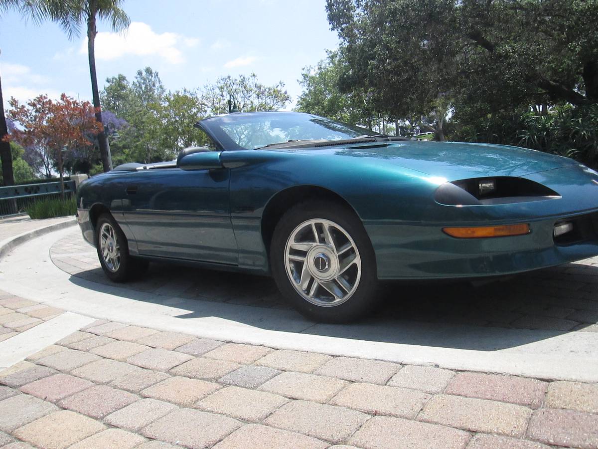 Chevrolet-Camaro-z28-convertible-1995-blue-1