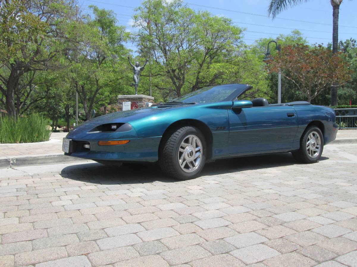 Chevrolet-Camaro-z28-convertible-1995-blue-13