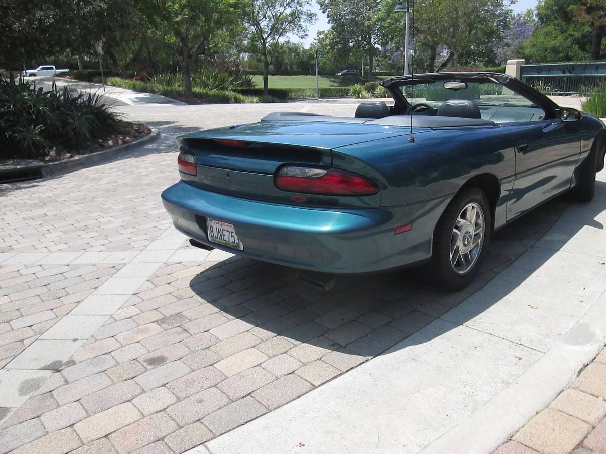 Chevrolet-Camaro-z28-convertible-1995-blue-14