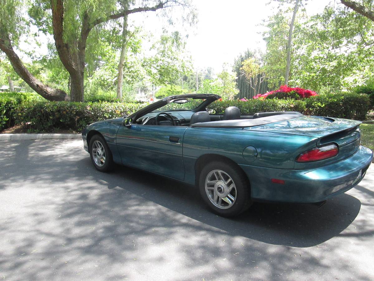 Chevrolet-Camaro-z28-convertible-1995-blue-21