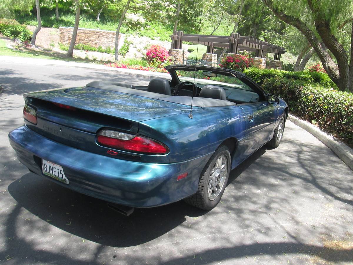 Chevrolet-Camaro-z28-convertible-1995-blue-22
