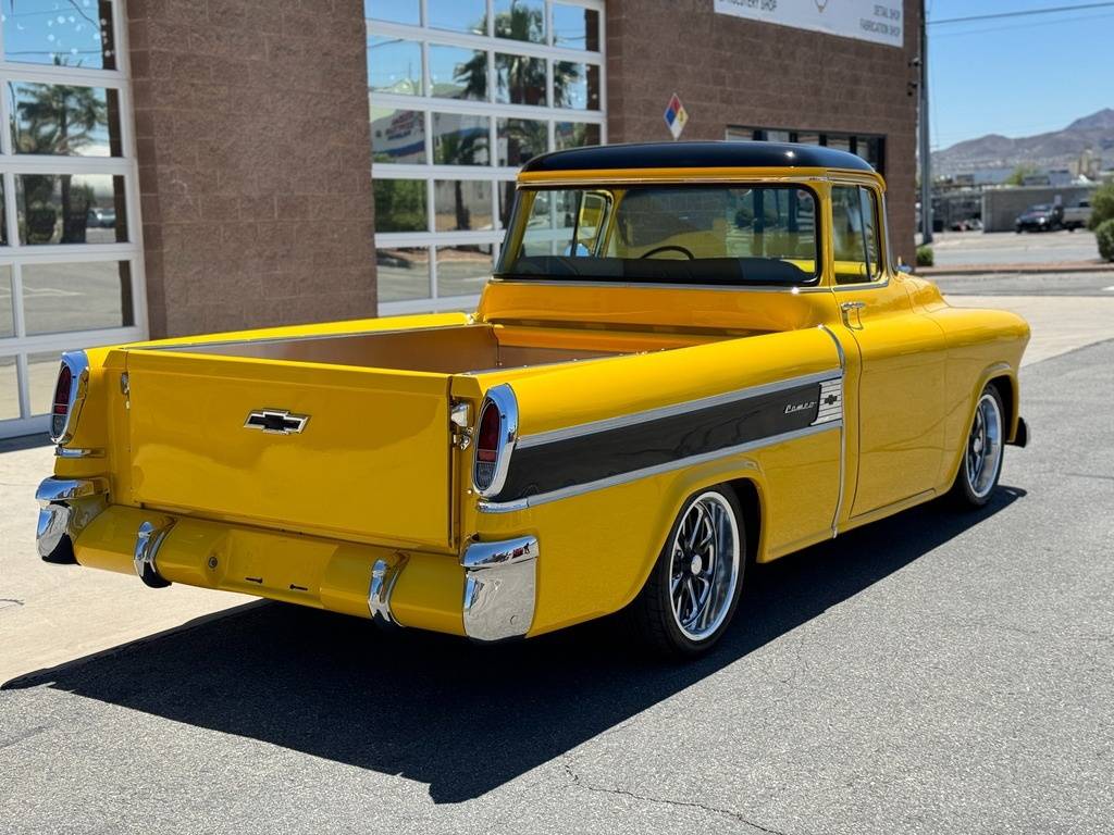 Chevrolet-Cameo-pickup-1955-yellow-3