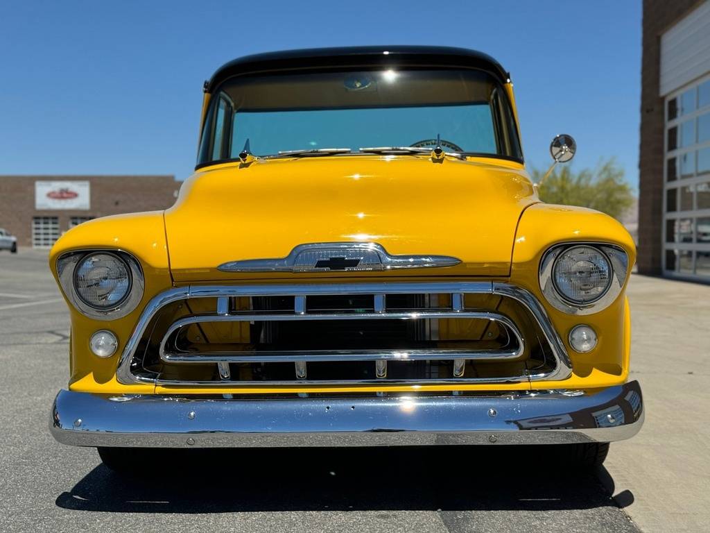 Chevrolet-Cameo-pickup-1955-yellow-9