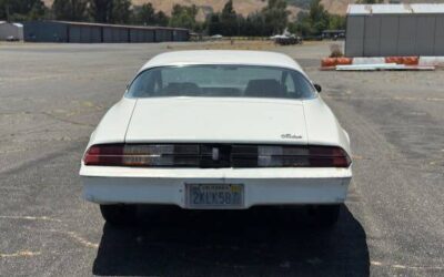 Chevrolet Camera  1980 white